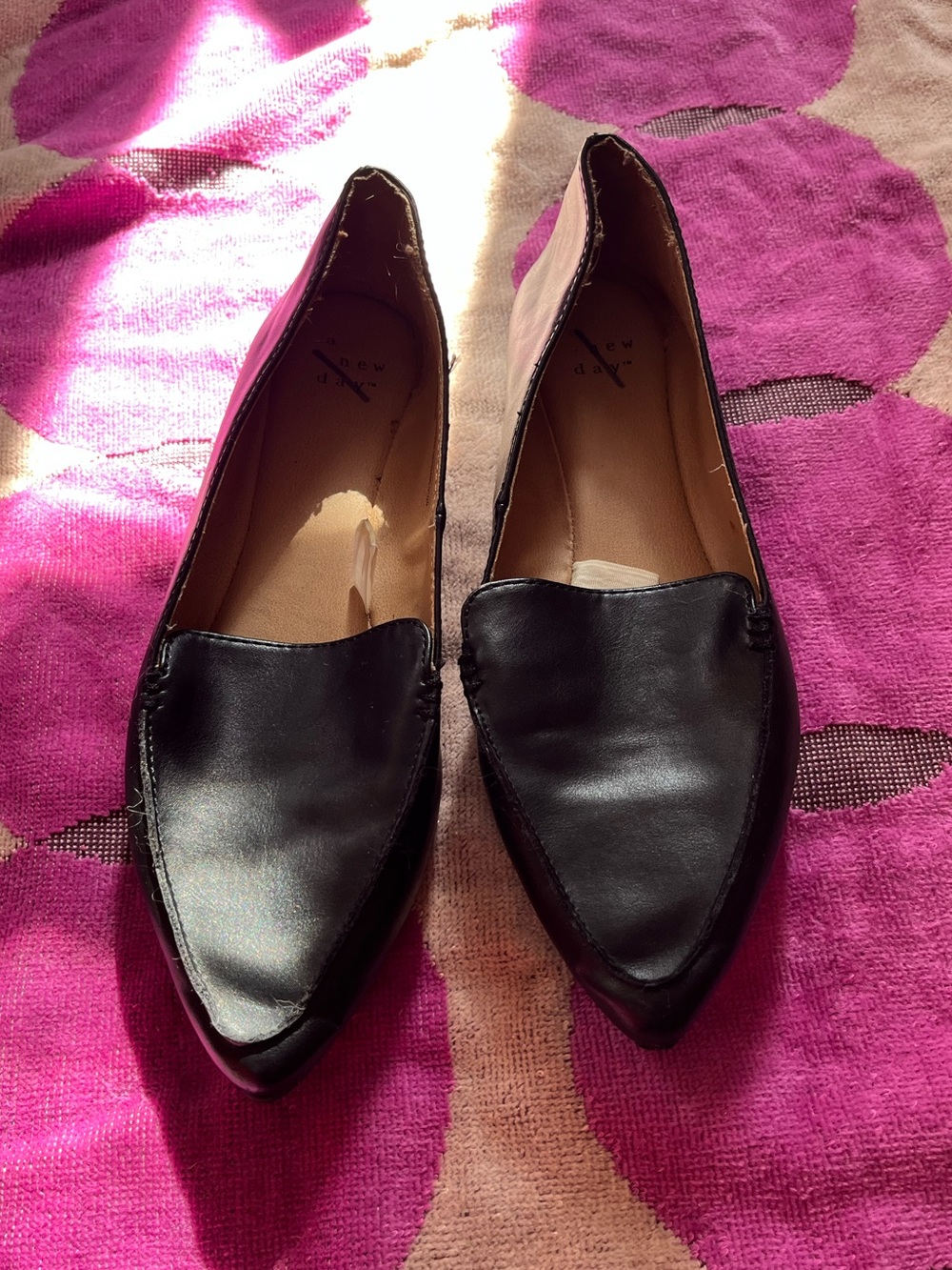 A New Day Pointed Toe Flats in Black - Picture 3 of 7